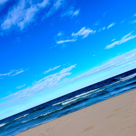 Meet your Posher, Kara - Picture 1 of 1